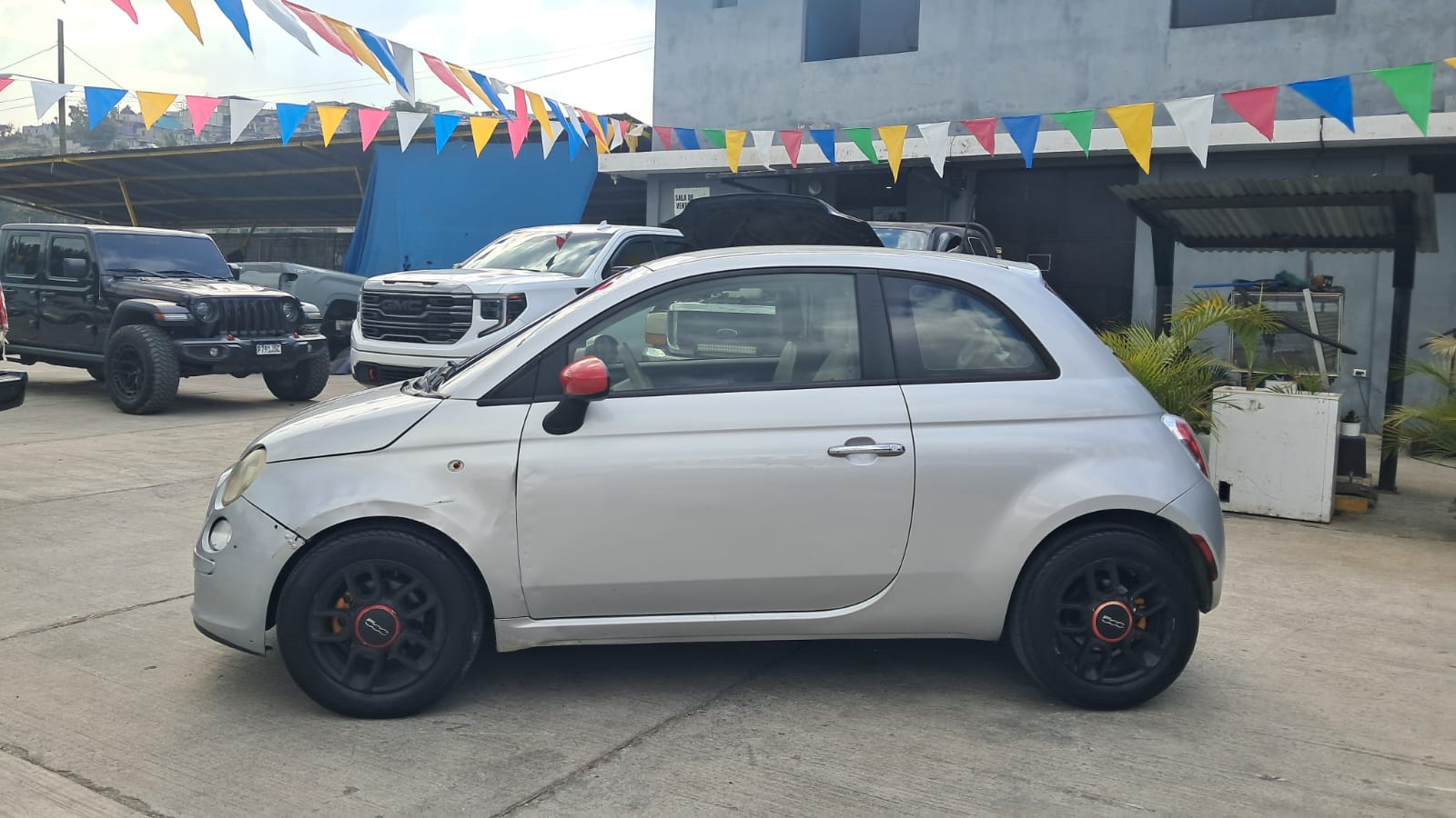 
								PEQUEÑO, ECONÓMICO Y AUTOMÁTICO – FIAT 500 2012 AUTOMÁTICO – GANGA HOY full									